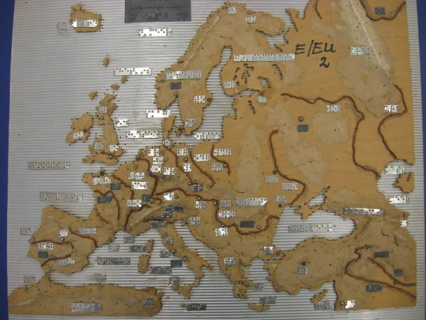 Europa - Gebirge, Flüsse 1 : 12 Mio.