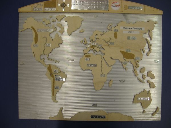 Weltkarte Übersicht (Kontinente, Ozeane, Flüsse, Gebirge)